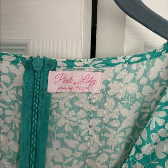 Pink Lily Dress - Picture 3 of 4